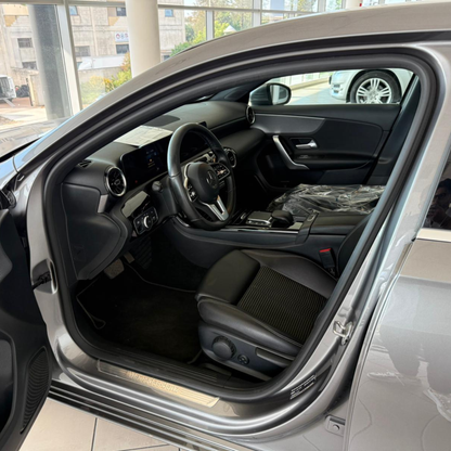 Mercedes-Benz A 180d Autom