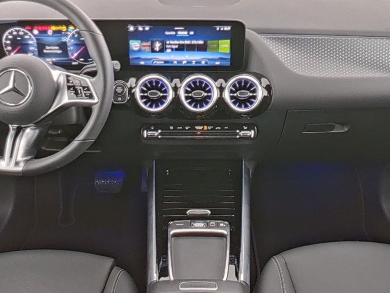 mercedes-benz gla 180 d