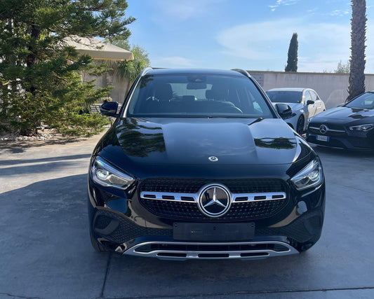 Mercedes-Benz GLA 180 d Automatic