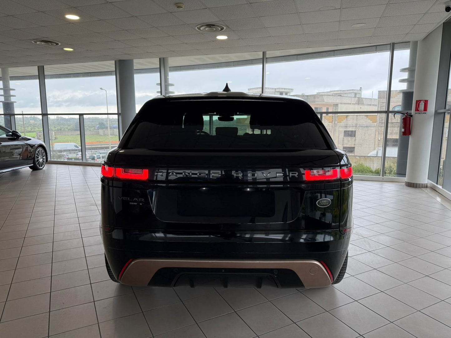 range rover velar r-dynamic s