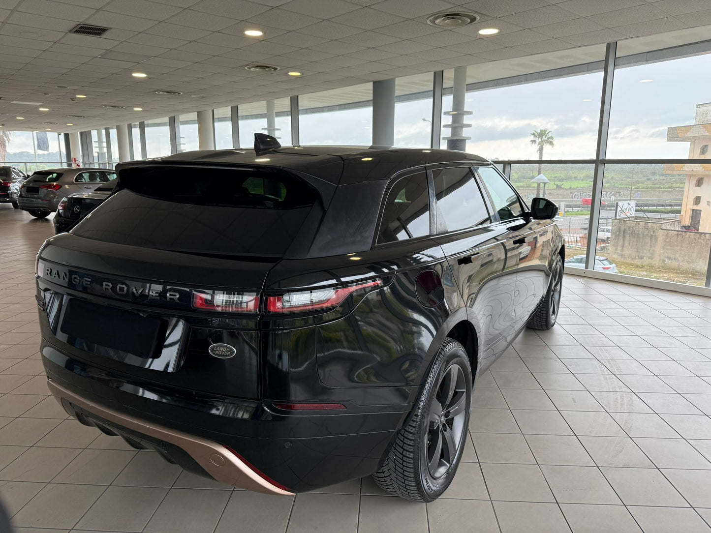 range rover velar r-dynamic s